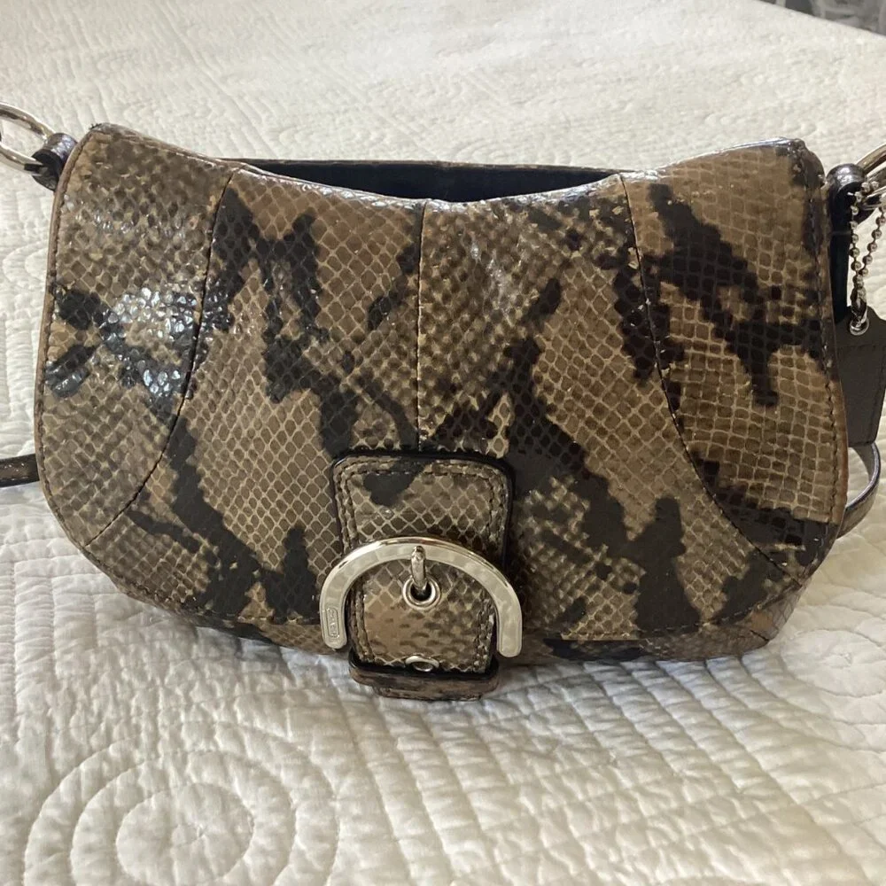 Vintage Coach Soho Snake Python Reptile Pattern Leather Crossbody Flap Bag - Picture 14 of 16